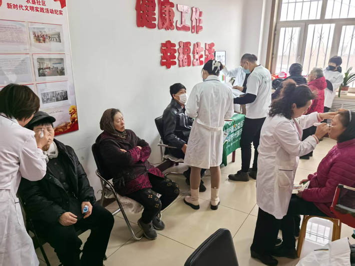 暖心义诊进社区，健康守护零距离
